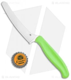 Spyderco Z-Cut Lightweight Green Blunt Tip (4.3" Satin) K13PGN 9 Spyderco Z-Cut Lightweight Green Blunt Tip (4.3" Satin) K13PGN -Spyderco Sales Spyderco Z Cut Lightweight Green Blunt Tip BHQ 107965 jr bottlecap